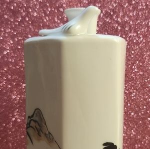Asian Motif SAKE SERVER 6 inch Ceramic w/Decorative Bird 🐦 & Spout